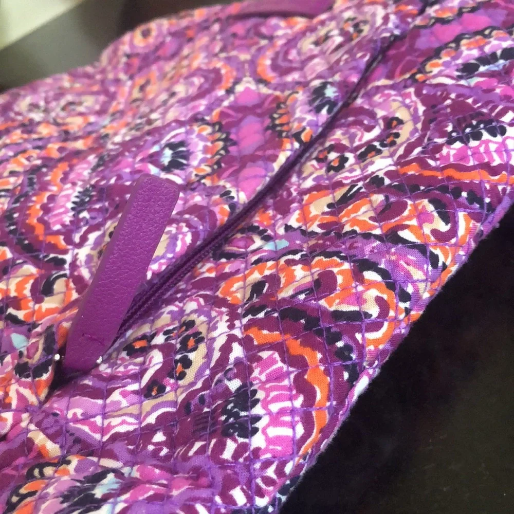 VERA BRADLEY Crossbody Hipster Purple/ Orange Paisley Bag/ Purse - Picture 7 of 13